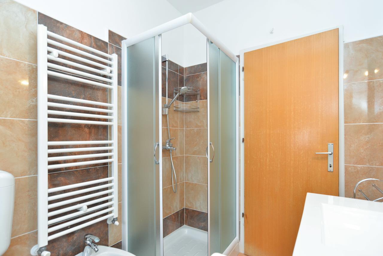 Apartment & Room Tanja 1552 بولا المظهر الخارجي الصورة